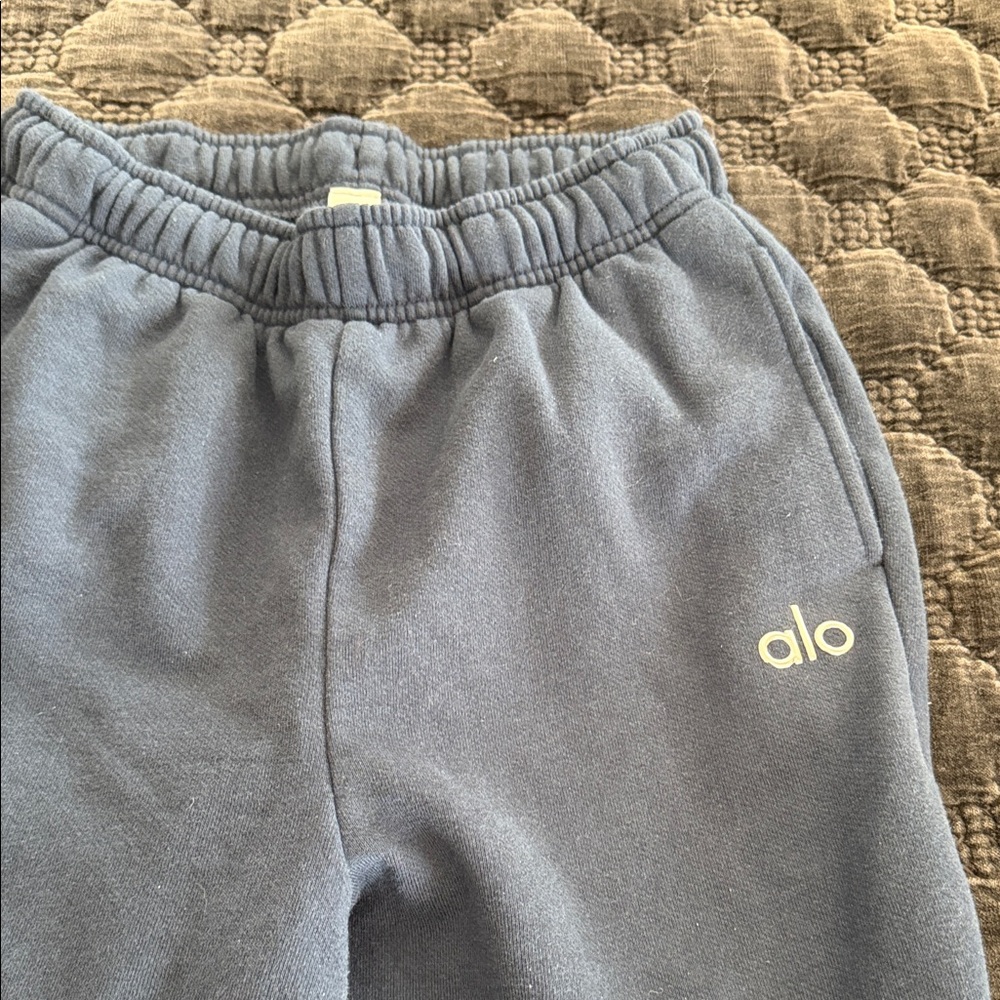 ALO Yoga Accolade Navy Blue Pullover Hoodie XS and sweats size xxs - Picture 6 of 6